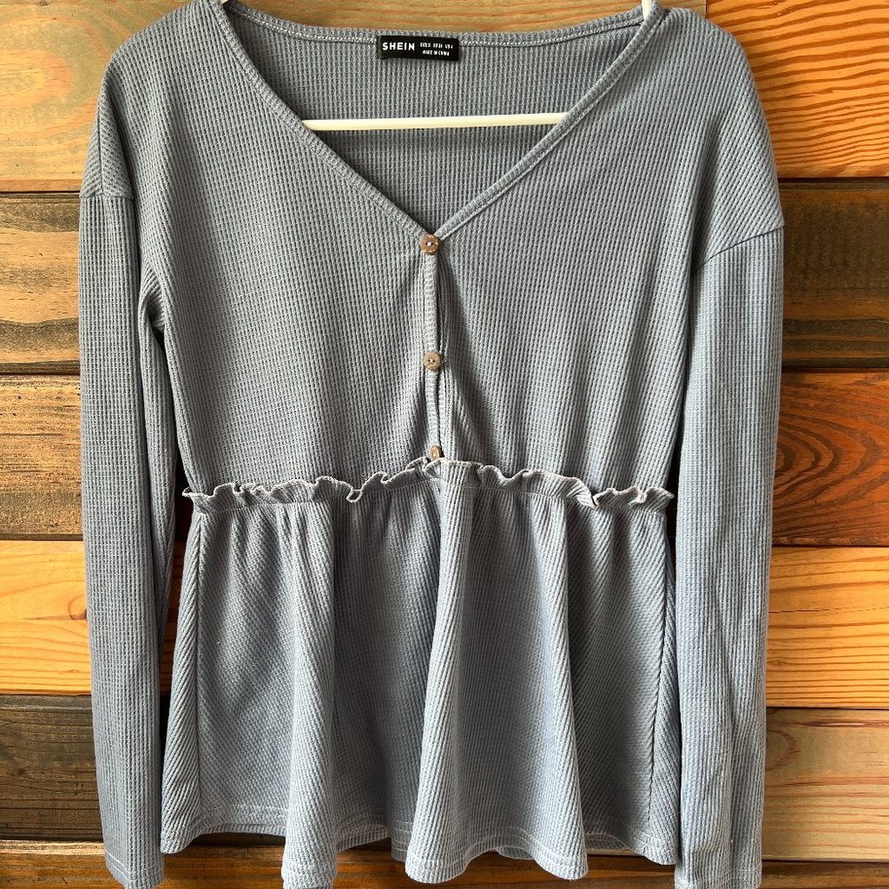 SHEIN Gray Waffle Top with Ruffle Size S